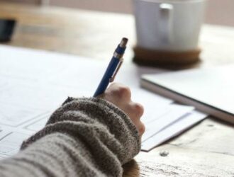 Pendekatan 4 Langkah dalam Menulis Bagian Pendahuluan Artikel Ilmiah